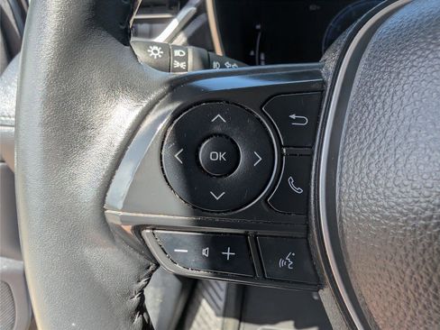 Used 2024 Toyota Corolla Cross XLE w/ Convenience Package image 25