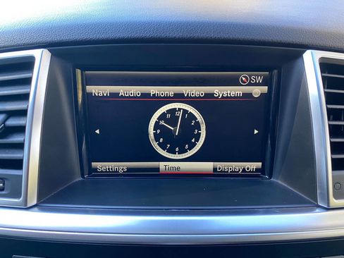 Used 2015 Mercedes-Benz ML 350 4MATIC image 26