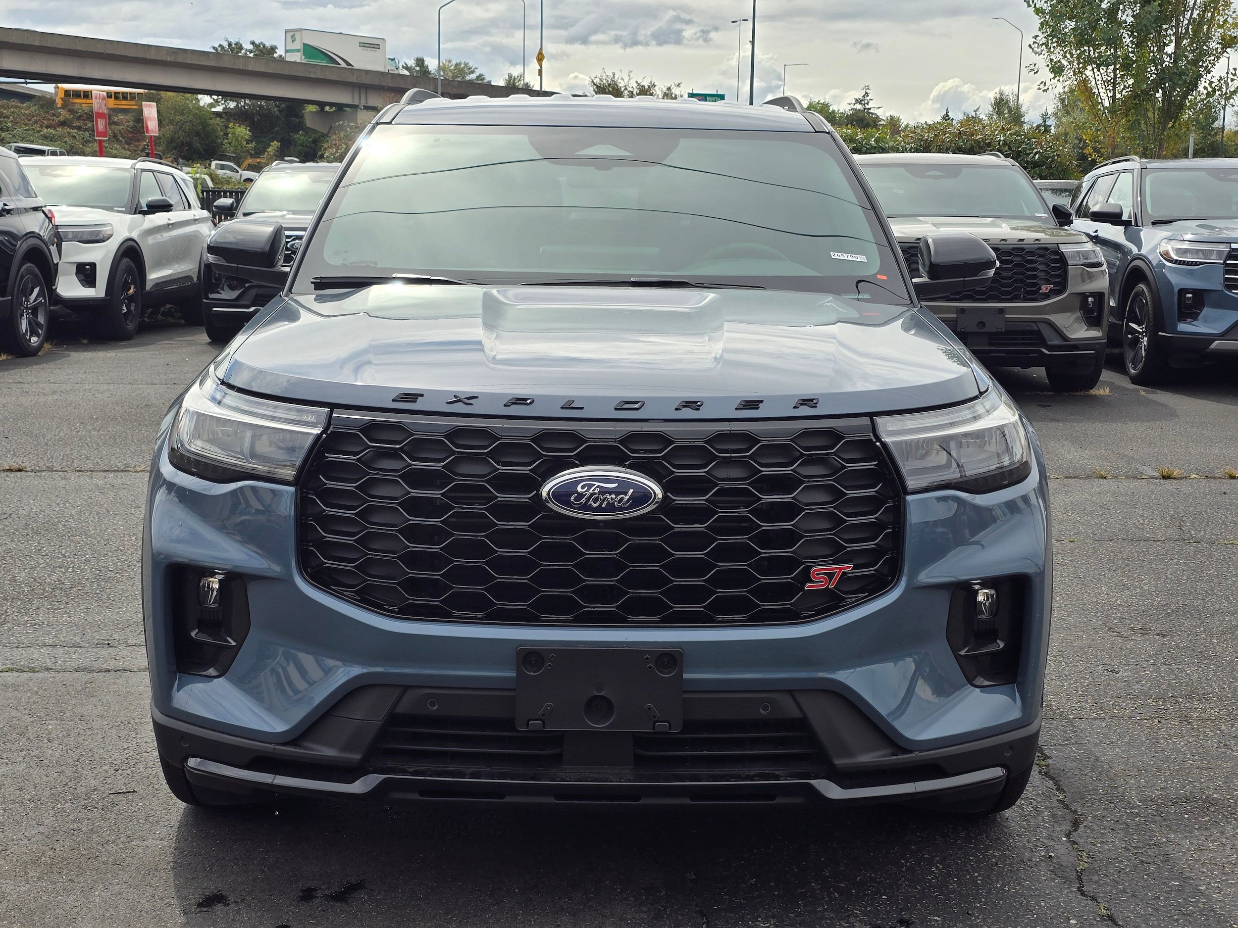New 2026 Ford Explorer ST AWD/4WD image 2