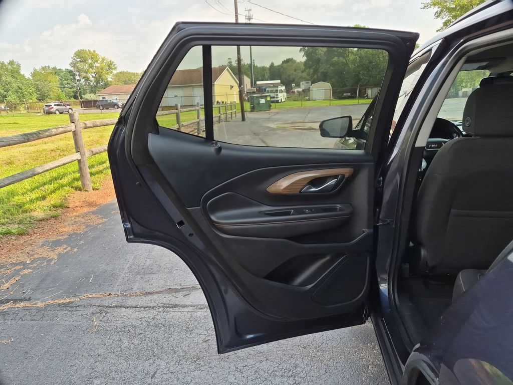Used 2018 GMC Terrain SLE w/ Driver Convenience Package AWD/4WD image 29