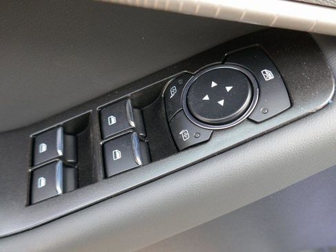 New 2026 Ford Explorer Active AWD/4WD image 17
