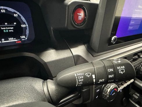 Used 2025 Toyota 4Runner TRD Sport AWD/4WD image 20