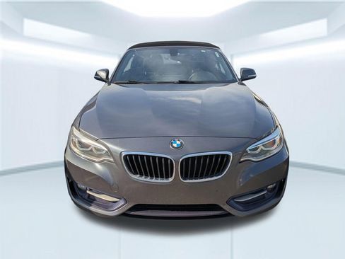 Used 2017 BMW 230i Convertible image 2