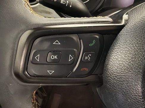 Used 2024 Jeep Gladiator Sport image 17