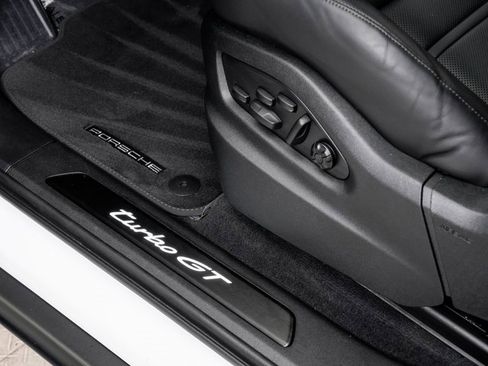 Used 2024 Porsche Cayenne Turbo GT image 8