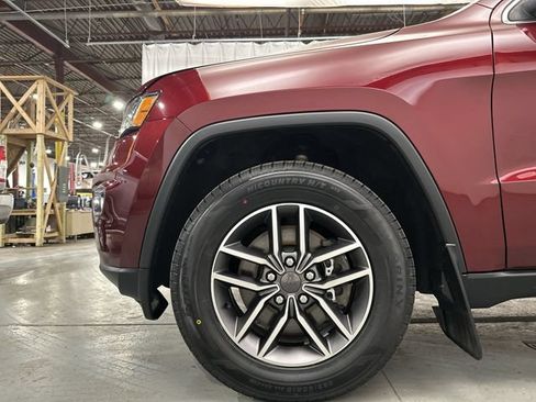 Used 2022 Jeep Grand Cherokee Limited w/ Trailer Tow Group IV AWD/4WD image 23