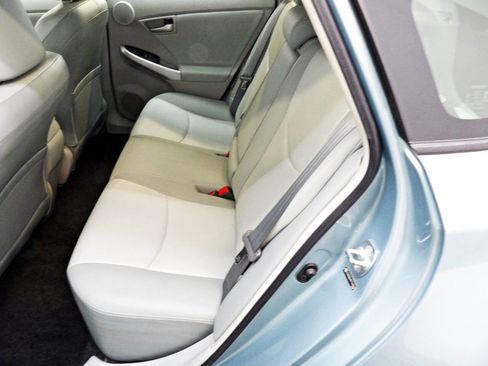 Used 2012 Toyota Prius Four image 10