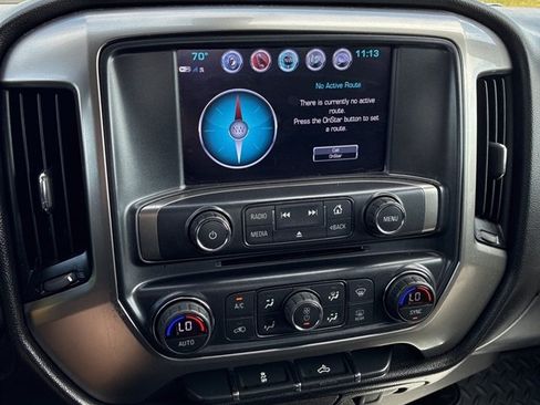 Used 2018 Chevrolet Silverado 1500 LT w/ LT Eassist Package AWD/4WD image 12