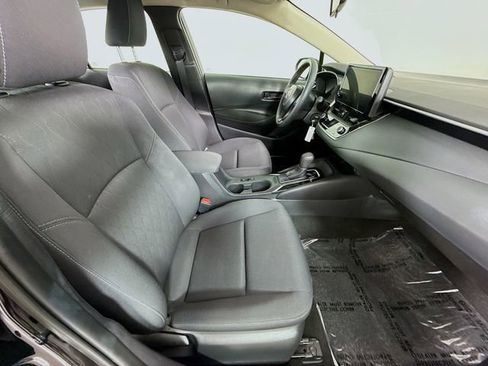 Certified 2025 Toyota Corolla LE FWD image 27