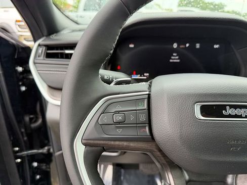 New 2026 Jeep Grand Cherokee Limited image 18