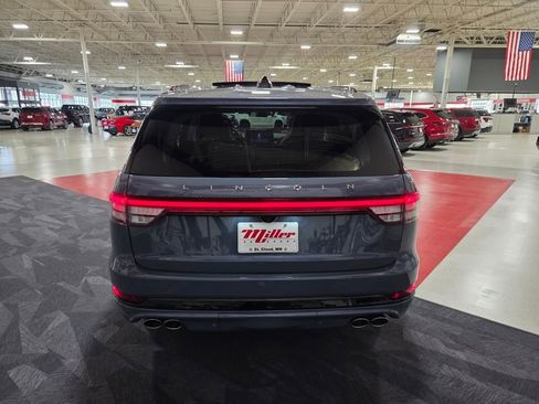New 2026 Lincoln Aviator Reserve image 4