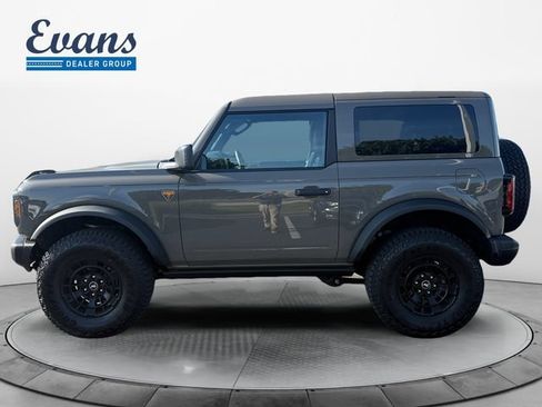 Used 2026 Ford Bronco Badlands w/ Sasquatch Package AWD/4WD image 3