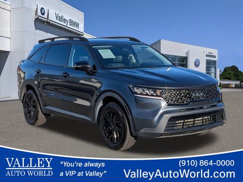 Used 2022 Kia Sorento S image 1