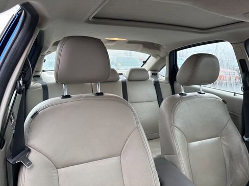 Used 2011 Ford Focus SEL w/ 301A Rapid Spec Order Code image 10