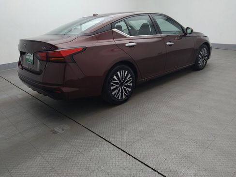 Used 2023 Nissan Altima 2.5 SV image 10