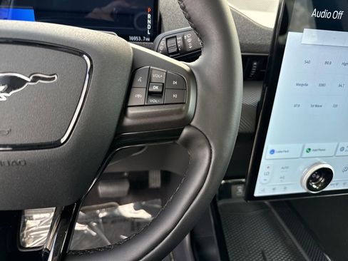 Used 2023 Ford Mustang Mach-E Premium image 17