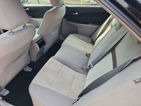 Used 2013 Toyota Camry LE FWD image 12