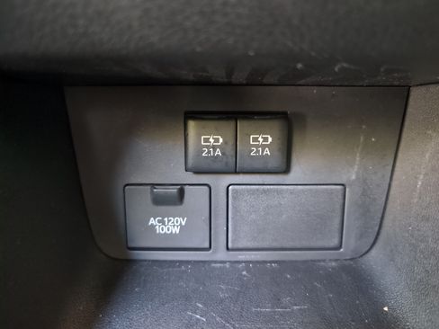 Used 2019 Toyota Highlander Limited Platinum AWD/4WD image 37