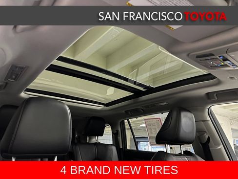 Used 2022 Toyota Highlander Platinum AWD/4WD image 23