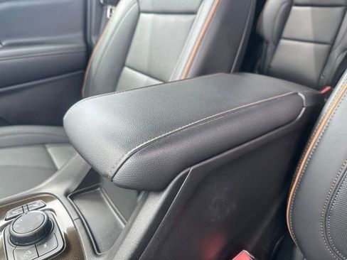 Certified 2023 GMC Acadia AT4 AWD/4WD image 12