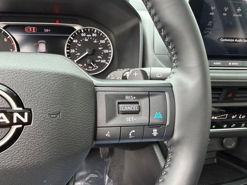 Certified 2026 Nissan Rogue SV AWD/4WD image 27