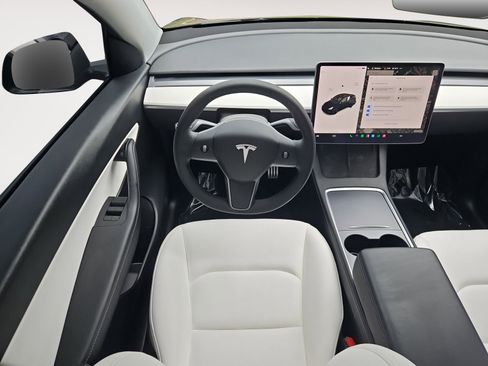 Used 2022 Tesla Model Y Performance AWD/4WD image 10