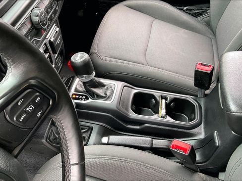 Used 2020 Jeep Wrangler Unlimited Sport AWD/4WD image 14