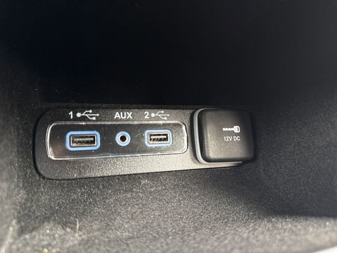 Used 2020 Jeep Grand Cherokee Altitude RWD image 22