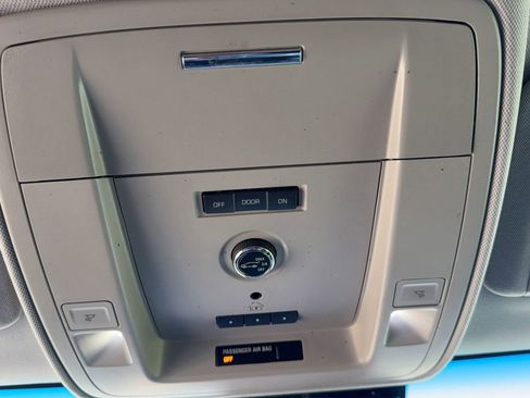 Used 2017 Chevrolet Suburban LT image 27