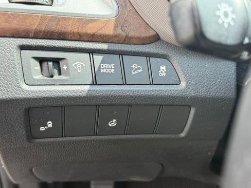 Used 2018 Hyundai Santa Fe Sport w/ 2.4L Tech Package 04 FWD image 28