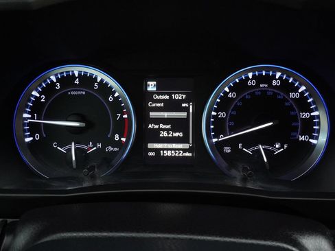 Used 2019 Toyota Highlander Limited FWD image 14