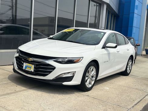 Used 2022 Chevrolet Malibu LT FWD image 3