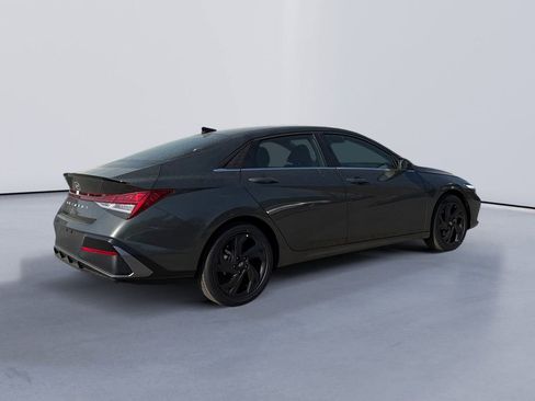 New 2026 Hyundai Elantra SEL Sport Premium FWD image 3