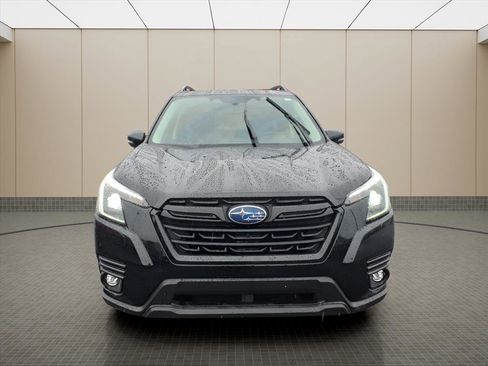 Used 2024 Subaru Forester Limited image 3