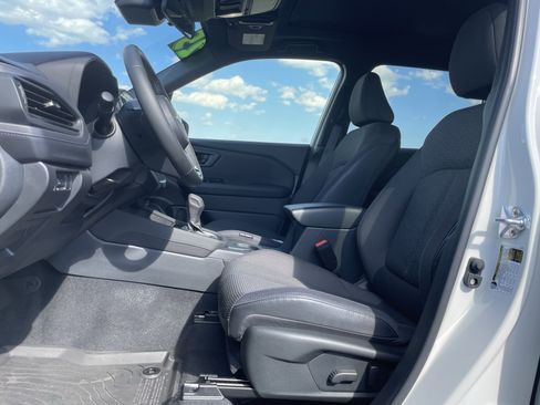 Certified 2025 Subaru Forester Premium AWD/4WD image 12