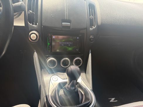 Used 2017 Nissan 370Z Coupe RWD image 13