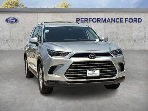 Used 2026 Toyota Grand Highlander FWD image 4
