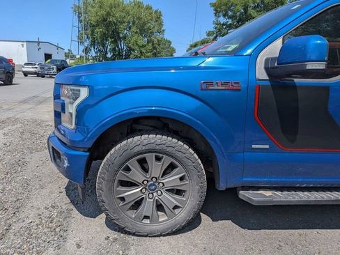 Used 2017 Ford F150 Lariat w/ Equipment Group 502A Luxury AWD/4WD image 9