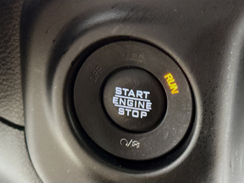 Used 2020 Jeep Wrangler Unlimited Rubicon w/ Dual Top Group image 21