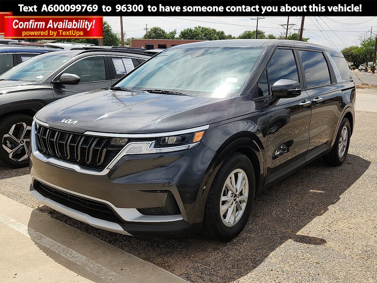 Used 2022 Kia Carnival LX FWD image 1