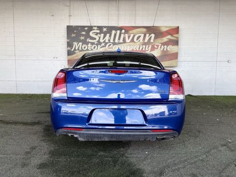 Used 2020 Chrysler 300 Touring w/ Sport Appearance Package image 14