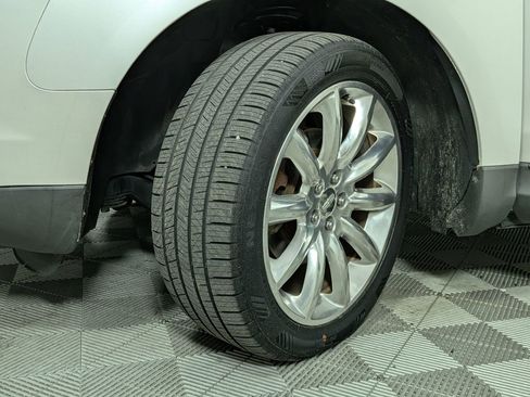 Used 2010 Lincoln MKT 2WD image 10