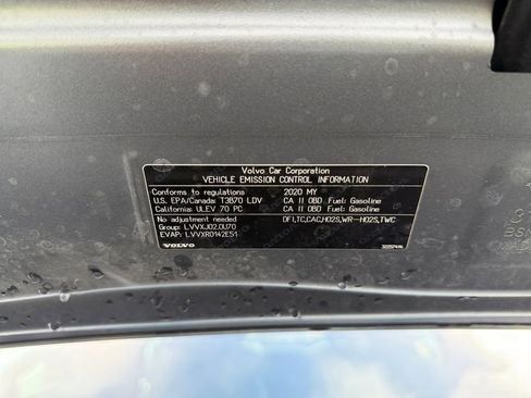 Used 2020 Volvo S60 T5 Momentum image 33