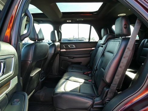 Used 2018 Ford Explorer Limited w/ Equipment Group 301A image 20