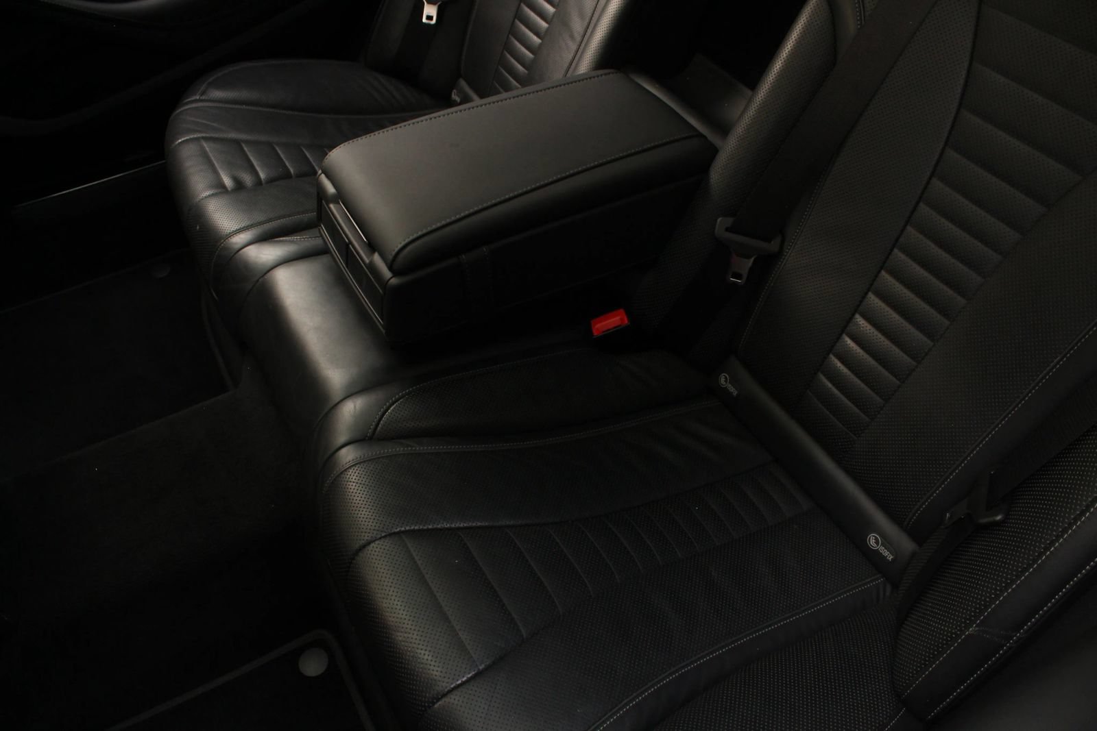 Used 2020 Mercedes-Benz S 560 Sedan w/ Premium Package image 19