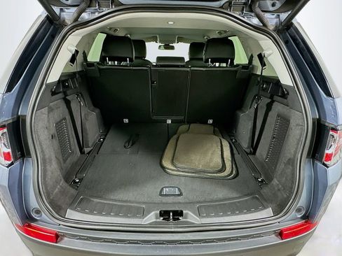 Used 2019 Land Rover Discovery Sport SE AWD/4WD image 25