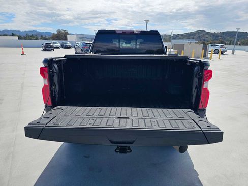 Used 2024 Chevrolet Silverado 2500 High Country w/ High Country Premium Package AWD/4WD image 14