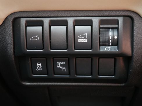 Used 2019 Subaru Ascent Touring w/ Popular Package #2A AWD/4WD image 26
