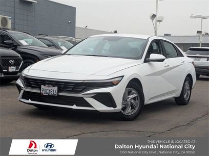 Used 2025 Hyundai Elantra SE