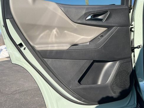 New 2026 Chevrolet Equinox LT w/ Convenience Package II image 29